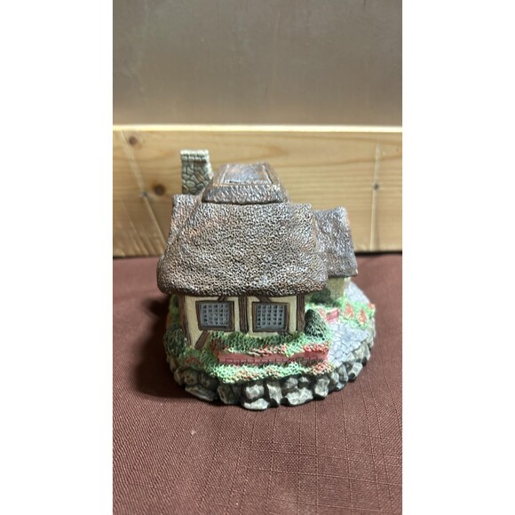 Stratford Olde England's Classic Cottages - Picture 4 of 6